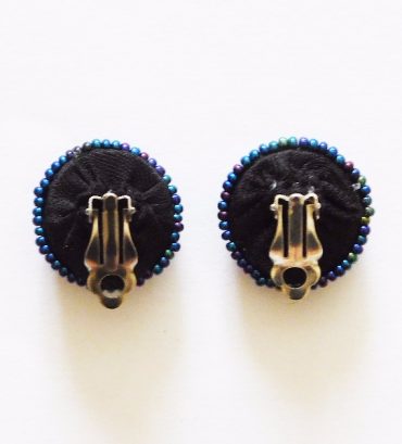 LUNGI CLIP-ON EARRINGS