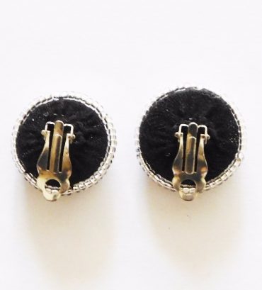 LUNGI CLIP-ON EARRINGS