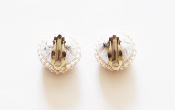 LUNGI CLIP-ON EARRINGS