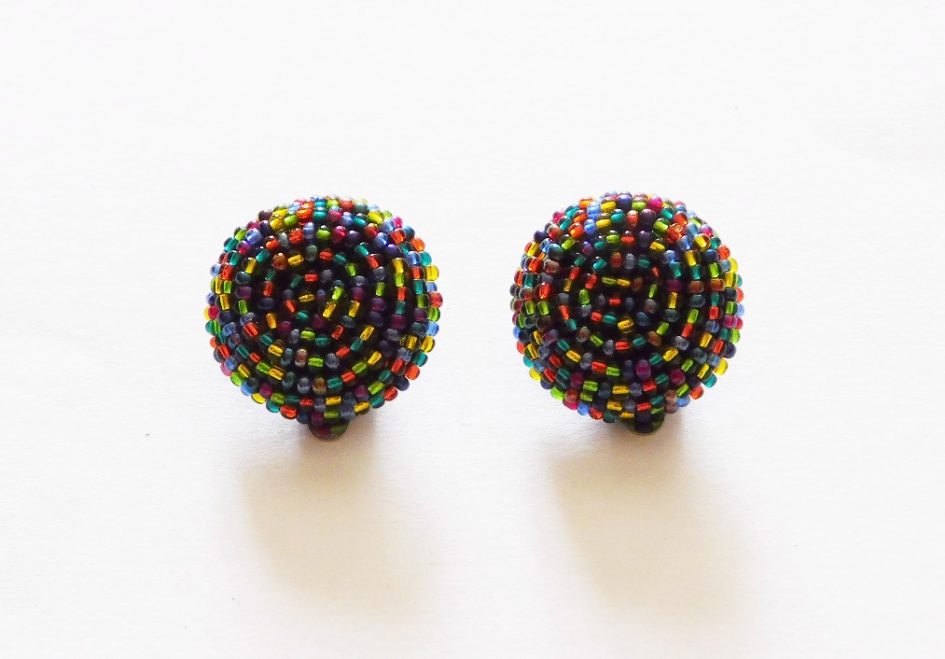 LUNGI CLIP-ON EARRINGS