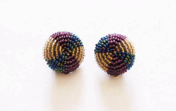 LUNGI CLIP-ON EARRINGS