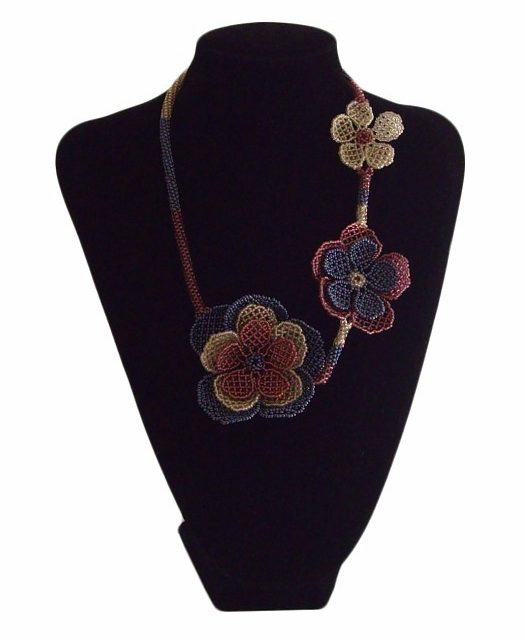 ONELE NECKLACE