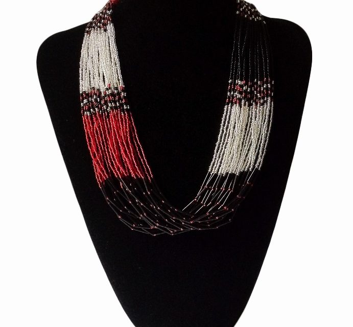 FIKILE NECKLACE