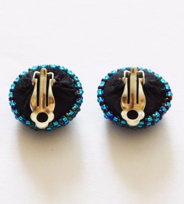 LUNGI CLIP-ON EARRINGS