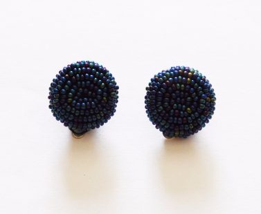 LUNGI CLIP-ON EARRINGS