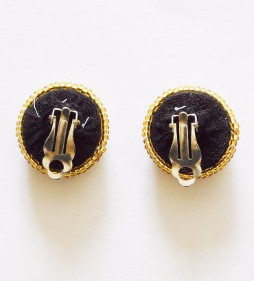 LUNGI CLIP-ON EARRINGS