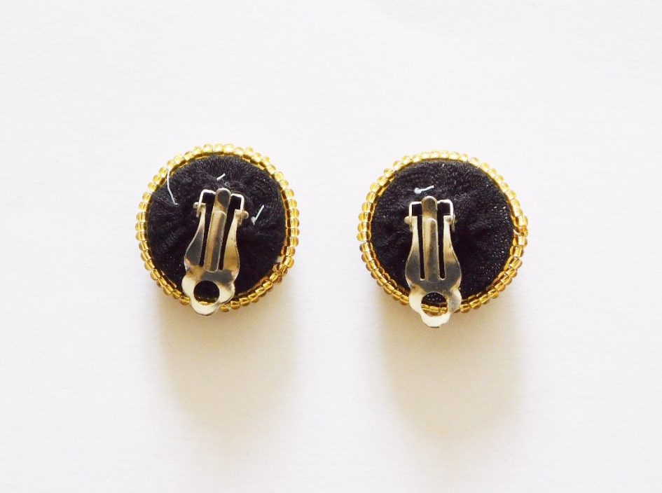 LUNGI CLIP-ON EARRINGS