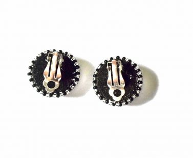 LUNGI CLIP-ON EARRINGS