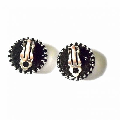 LUNGI CLIP-ON EARRINGS