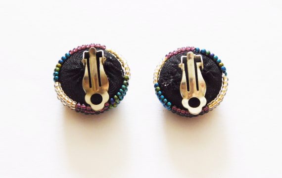 LUNGI CLIP-ON EARRINGS