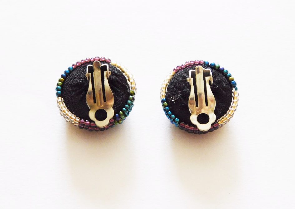 LUNGI CLIP-ON EARRINGS