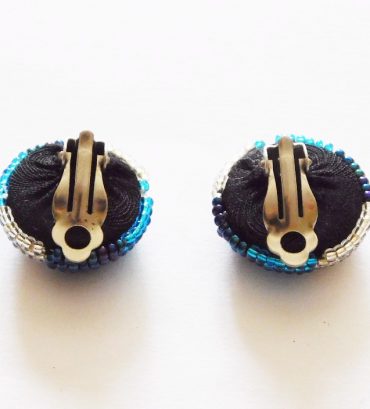 LUNGI CLIP-ON EARRINGS