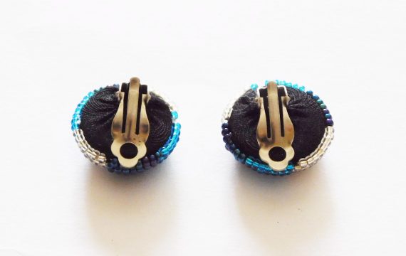 LUNGI CLIP-ON EARRINGS