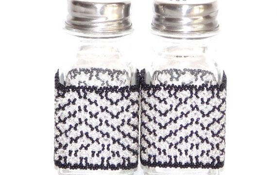 BEADED SALT & PEPPER SET