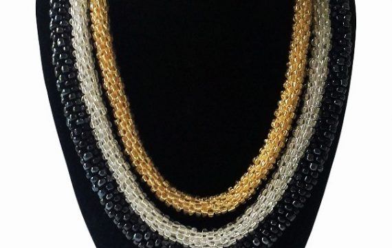 THOMBI CROCHET NECKLACE