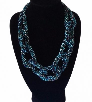 NOMSA CROCHET NECKLACE