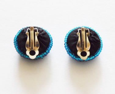 LUNGI CLIP-ON EARRINGS