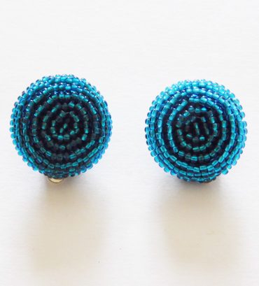 LUNGI CLIP-ON EARRINGS